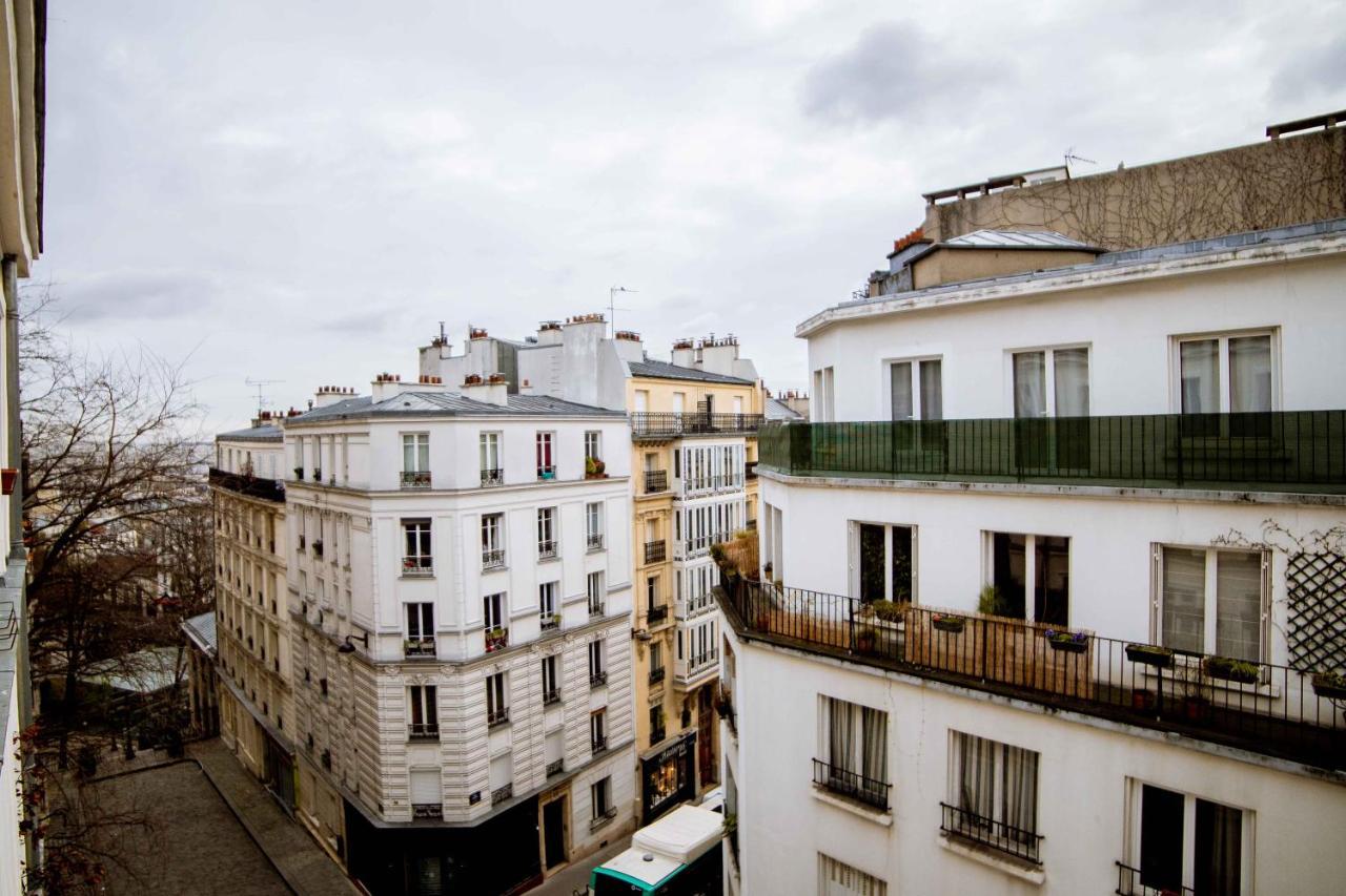 Apartment Montmartre Chappe Paris